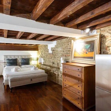 Guesthost - Palazzo Pitti With Terrace